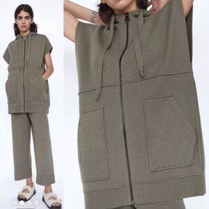 Zara Blogger Favorite Knitted Heavyweight‎ Hooded Vest, Anthracite Grey - Size M